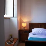 Casa de Férias Stone House In Brotnice Near & Sea *