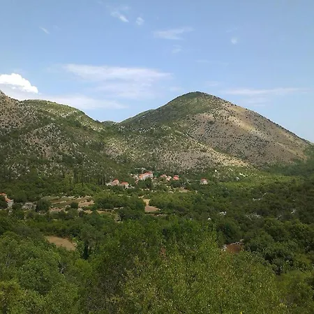 펜션 Stone House In Brotnice Near & Sea *