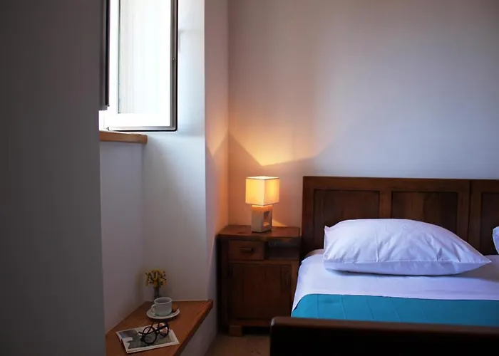 Semesterbostad Stone House In Brotnice Near & Sea *